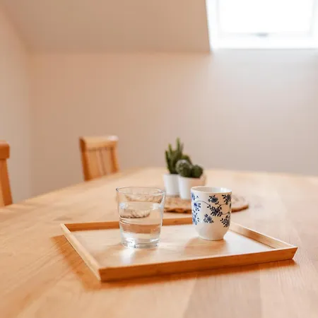 Stavení V Zahradě Venkovský dům