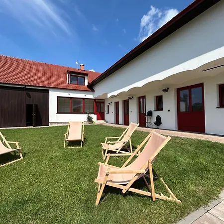 Staveni V Zahrade カントリーハウス Dolenice